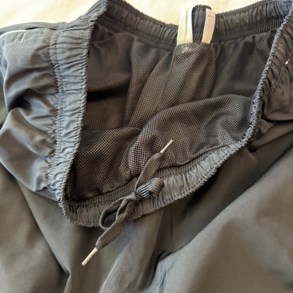 Black Reebok Sweatpant lightweight - Picture 3 of 9